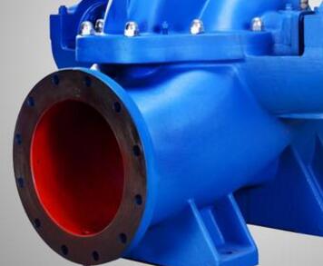 　　中開泵，一種采購單上面常見的一種泵類產(chǎn)品，或者說我們在一些投標(biāo)項目上面也能看到它的身影。那么到底什么樣的水泵我們稱其為中開泵呢?其實中開泵的型號也就那么幾種!  　　首先，中開泵就是我們常說的單級雙吸式離心泵，即：雙吸離心泵。此類水泵只能輸送清水，不能含有雜質(zhì)，他最大的特點便是流量很大，因此我們又稱其為大流量離心泵。(這里的大流量是指上千方每小時的出水量)  　　中開泵的常用型號分別為：S型、SH型。  　　知道了這種水泵的特點那么對于它的用途想必也是一目了然了，只要是您需要流量上千方揚程不是很高而且輸送清水，那么您就可以選擇這種水泵了，它的價格我們陽光泵業(yè)是根據(jù)實際的參數(shù)決定。如果您需要的流量不是很大，那么您也可以選擇普通的管道離心泵就可以